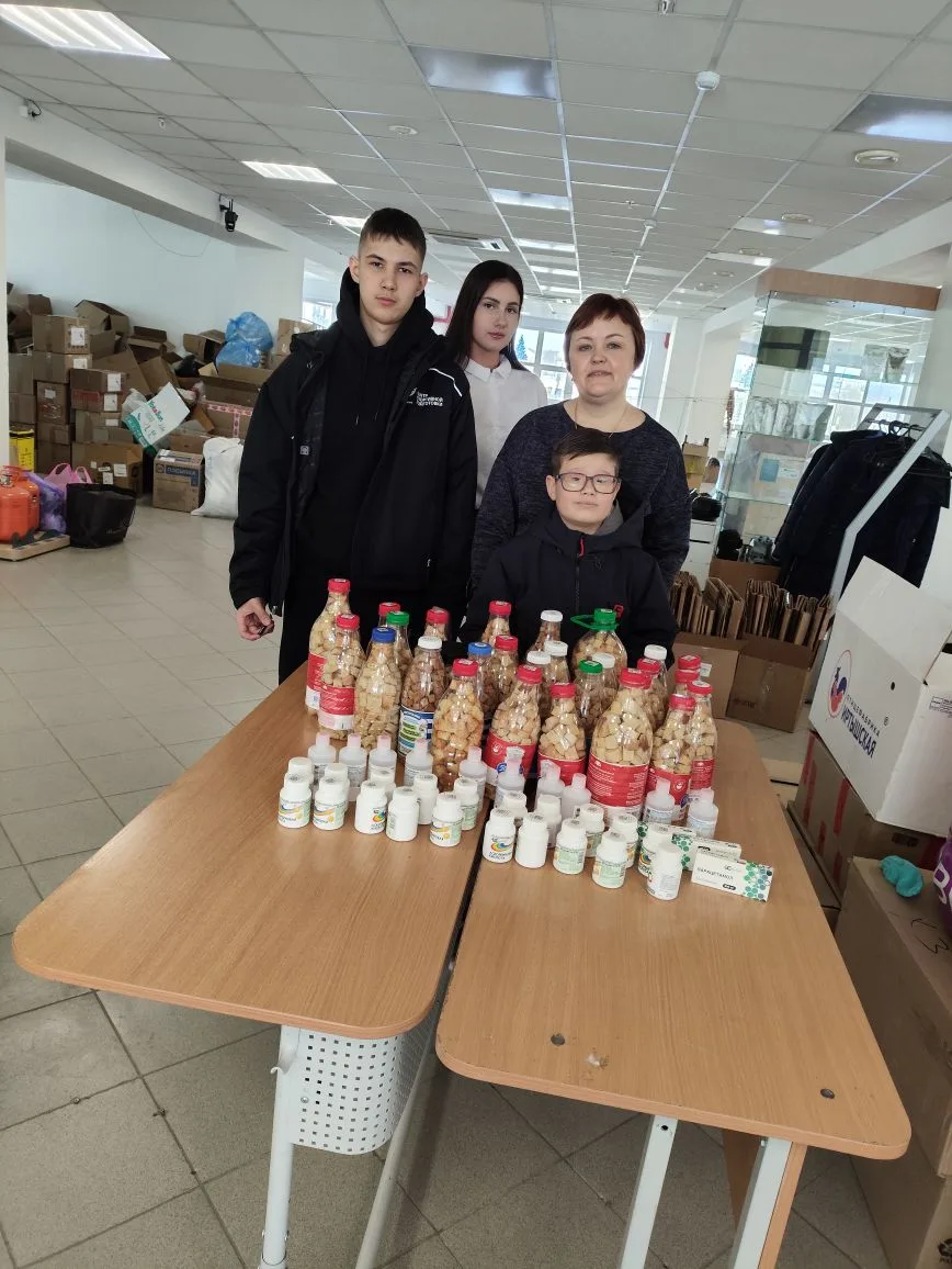 ♥️ 20 апреля участники школьного волонтерского отряда "Вектор добра" вместе со своим руководителем П
