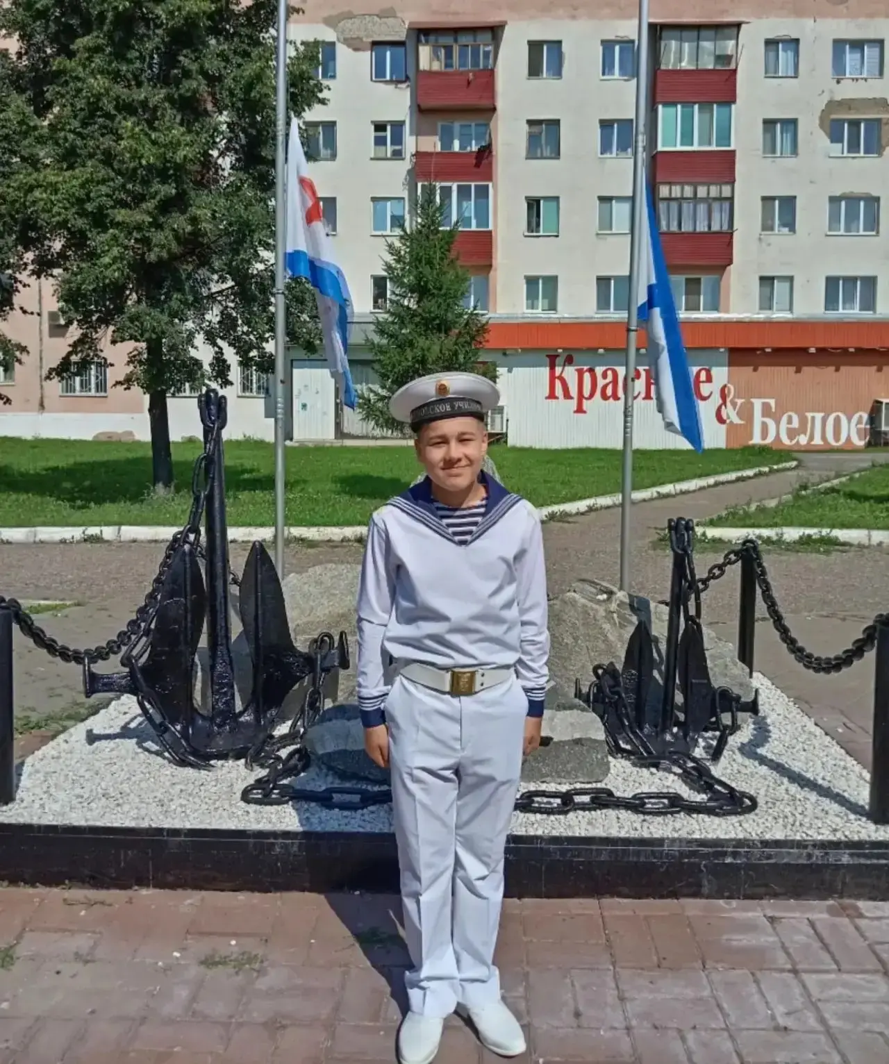 Друзья! В День Военно-Морского Флота мне рассказали об одном парне, который меня по-нас...