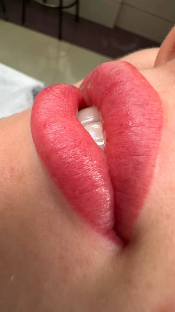💋 Что делать первым: увеличение губ или перманентный макияж губ?