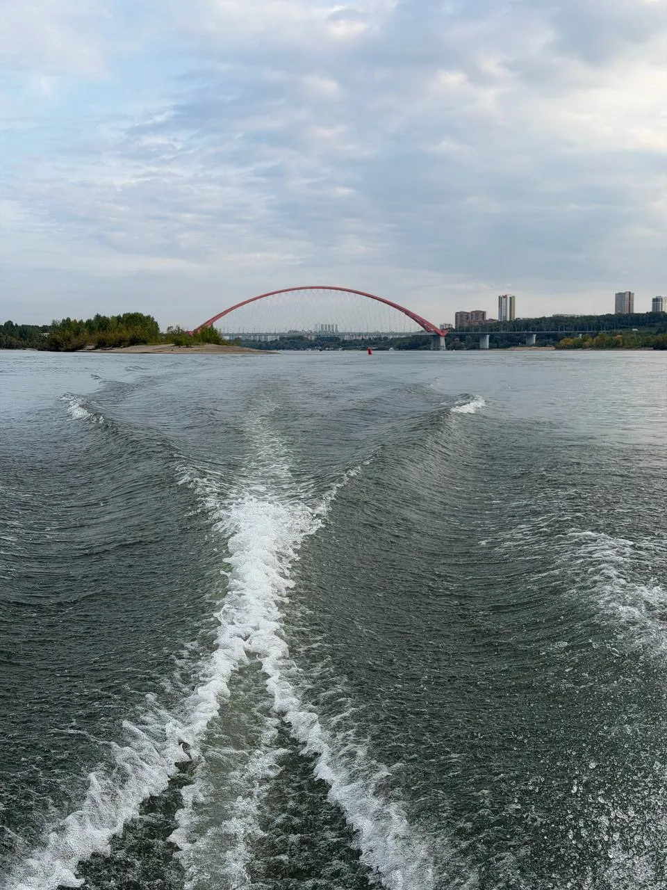 В Новосибирске можно гулять по воде 🌊