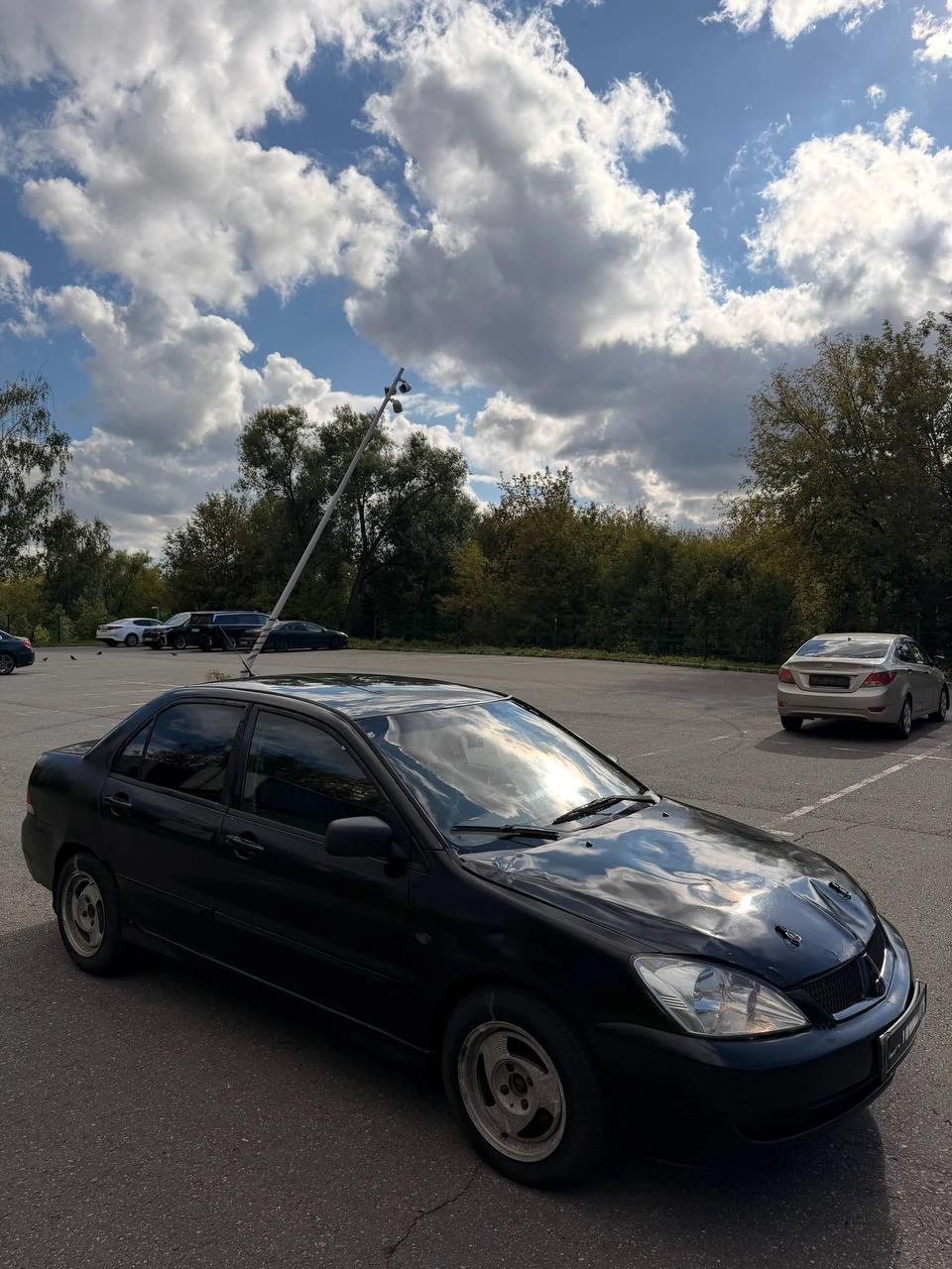 Mitsubishi LANCER