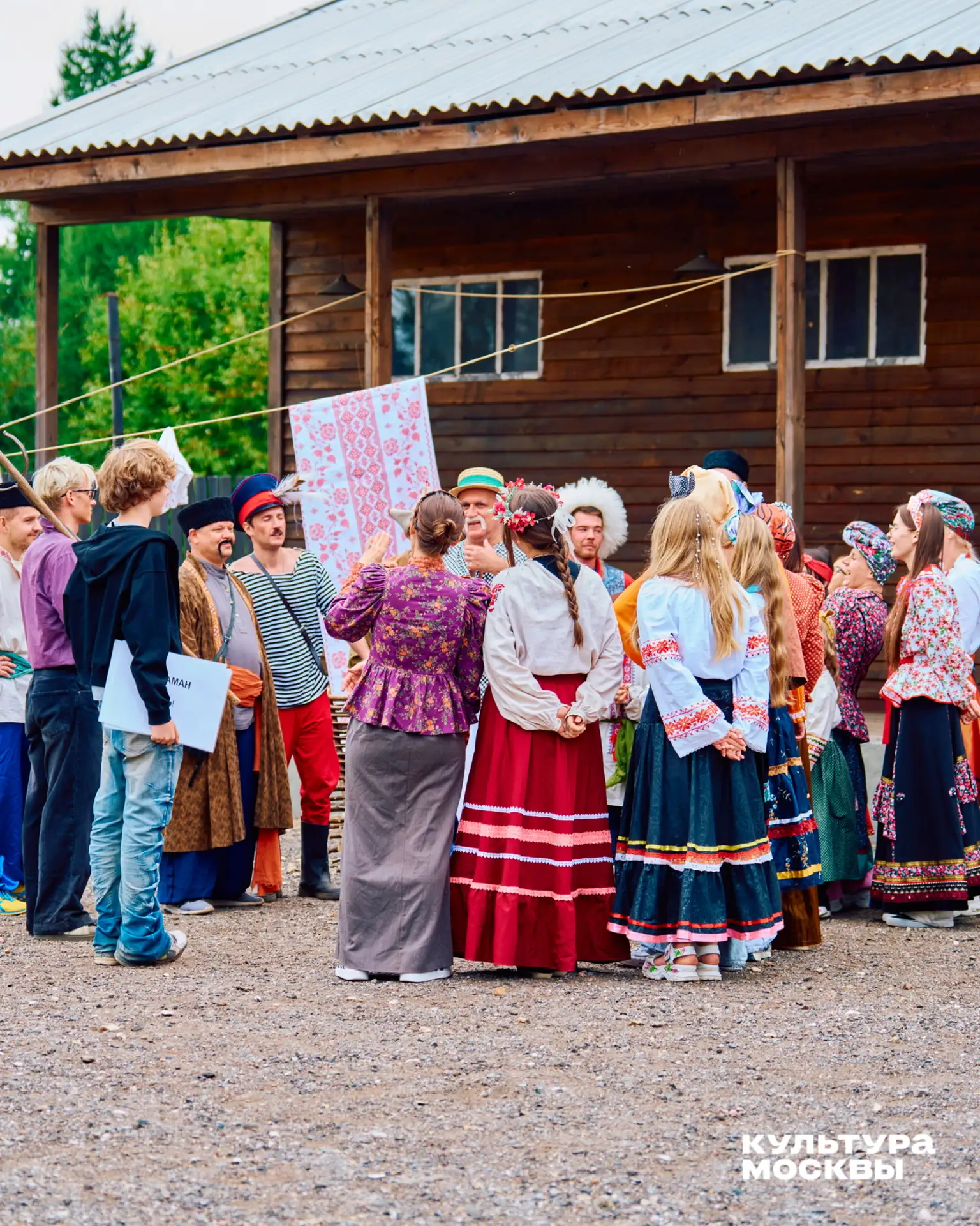 Выходные в кино, не смотреть, а участвовать