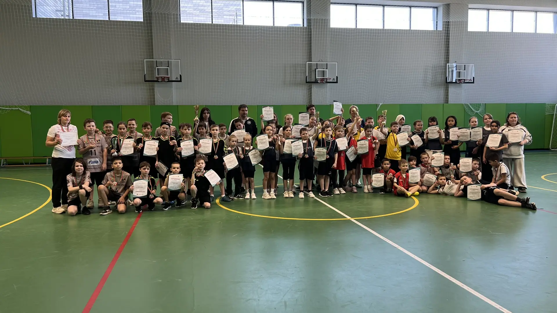 Муниципальный этап соревнований по тэг-регби «Будь в игре»!  Вчера на спортивной арене кипели настоя