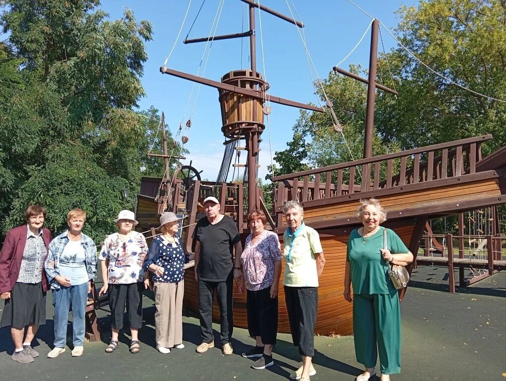 В центре социального обслуживания населения Петровского района была организована прогул...