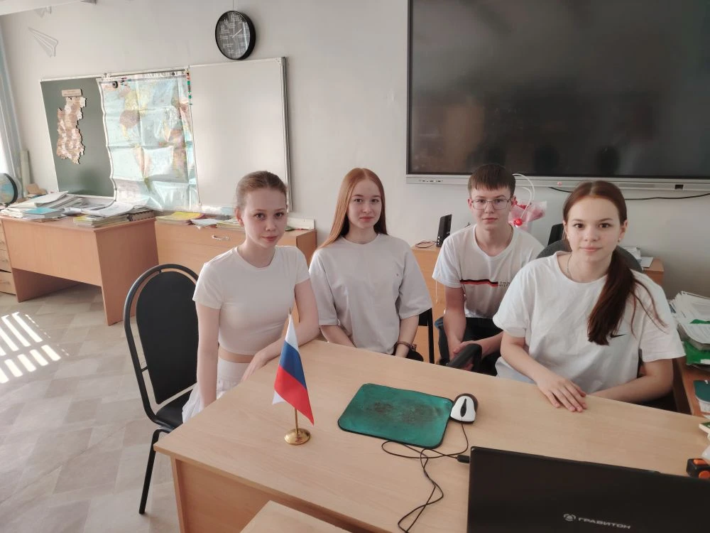 🧠 НАШИ ДЕВЯТИКЛАССНИКИ – УЧАСТНИКИ ИНТЕЛЛЕКТУАЛЬНОЙ БИТВЫ ЗА ПАМЯТЬ!