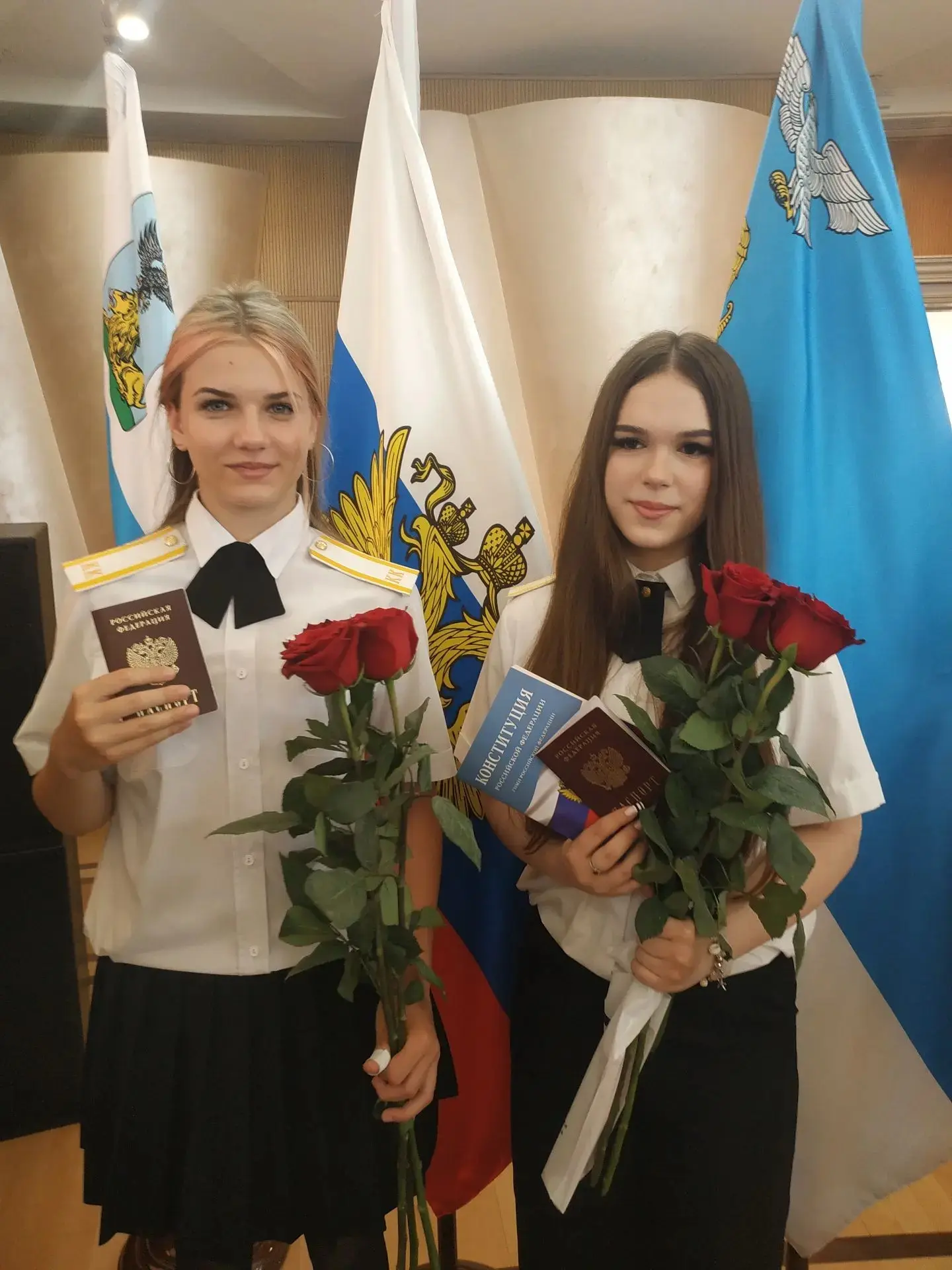 🎉 Школа №50, вперёд во взрослую жизнь!

В Белгороде прошла торжественная церемония вручения первых 