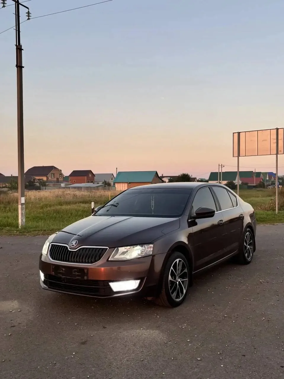 Продам личный автомобиль Skoda Octavia A7 2014 года. СOБCТВEHНИК! Двигатель 1.4 турбо 1...