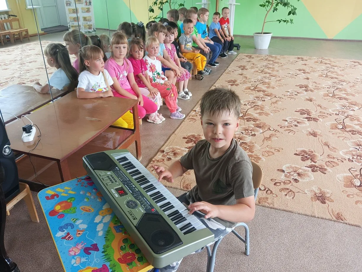 🎼  Музыкальное воспитание детей играет важную роль в их общем развитии. Одним из эффективных методо