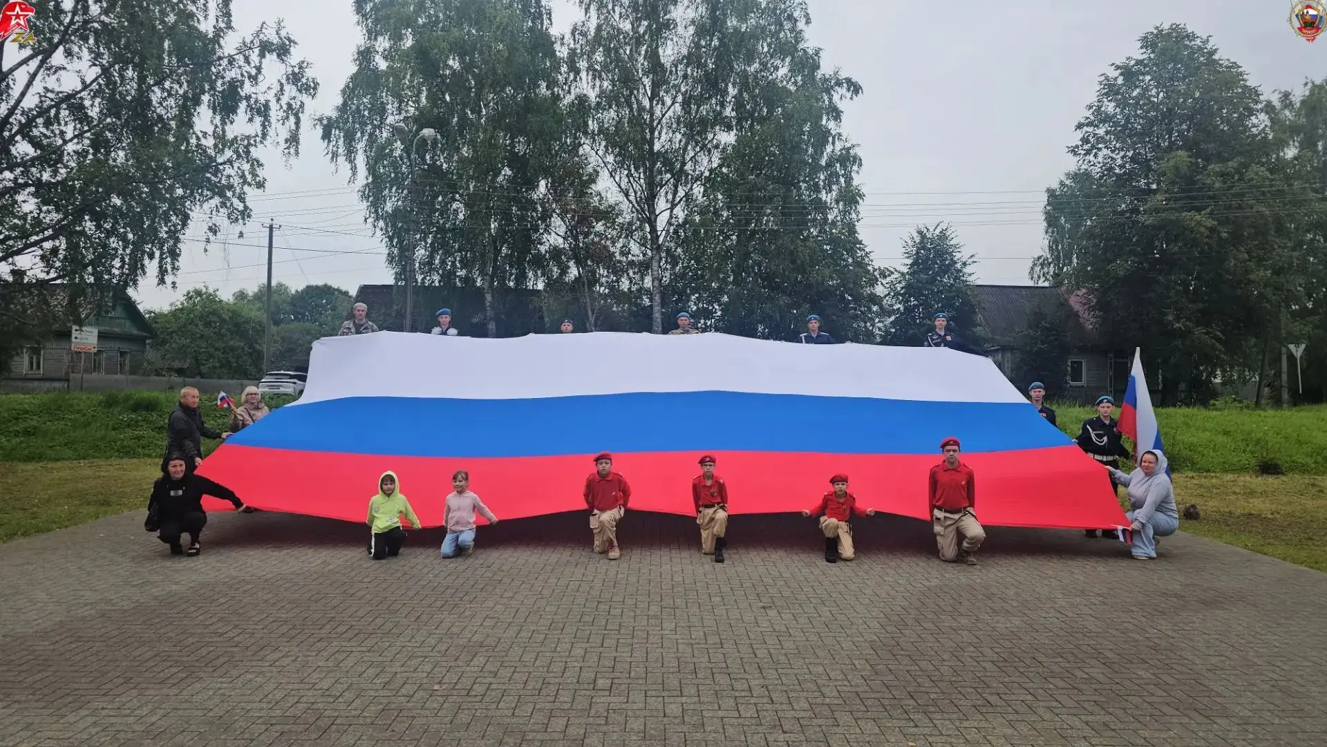 Сегодня юнармейцы-курсанты ВПК "Беркут",  активисты Регионального Комитета Семей Воинов...