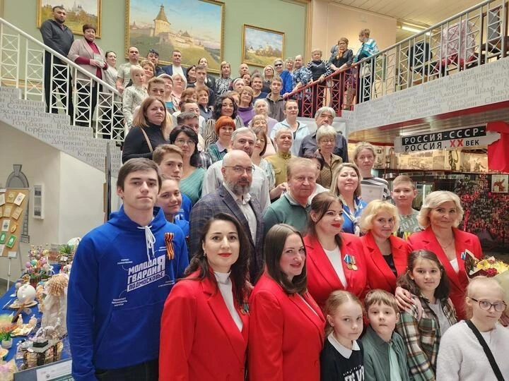 🖋Посвящение участникам СВО - командир отделения ПСЧ-330 участвовал в презентации поэтического сборни