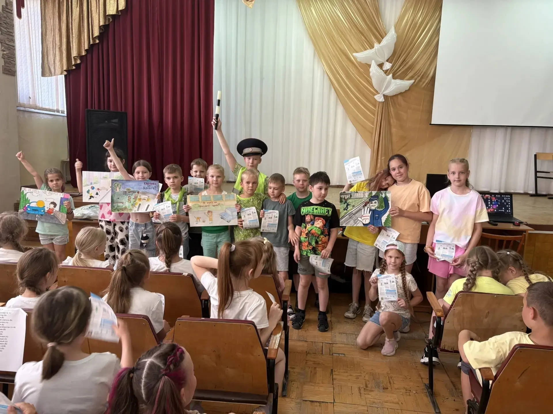 💙 Дети за безопасность: «Пешеходный патруль» на «зебре»