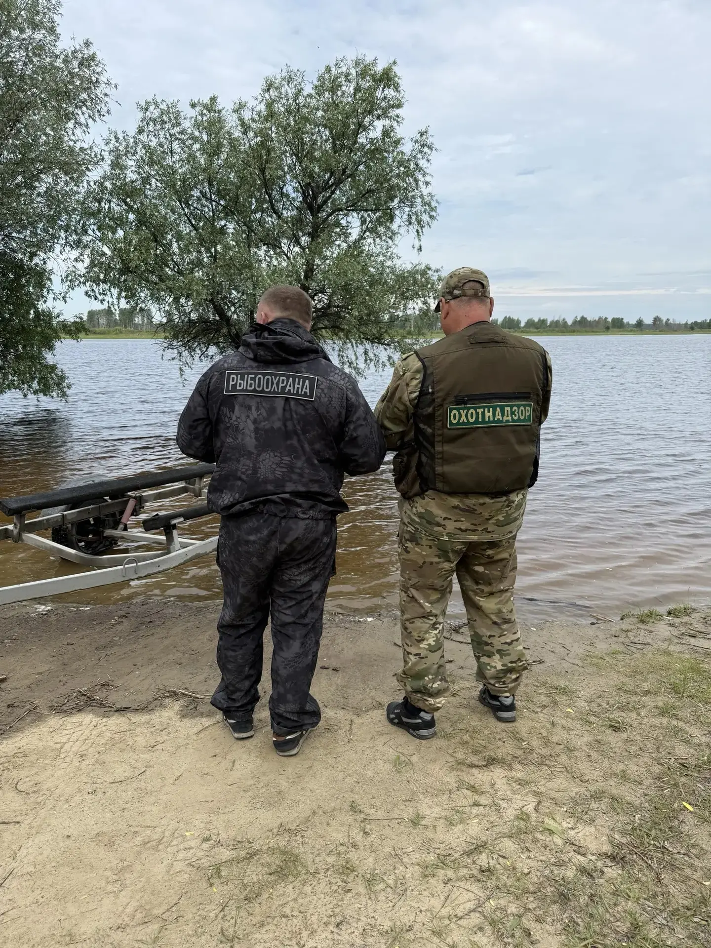📍 ВЕСТИ С ПОЛЕЙ: в Нижнетавдинском округе прошёл совместный рейд по охране природных ресурсов

3 ию