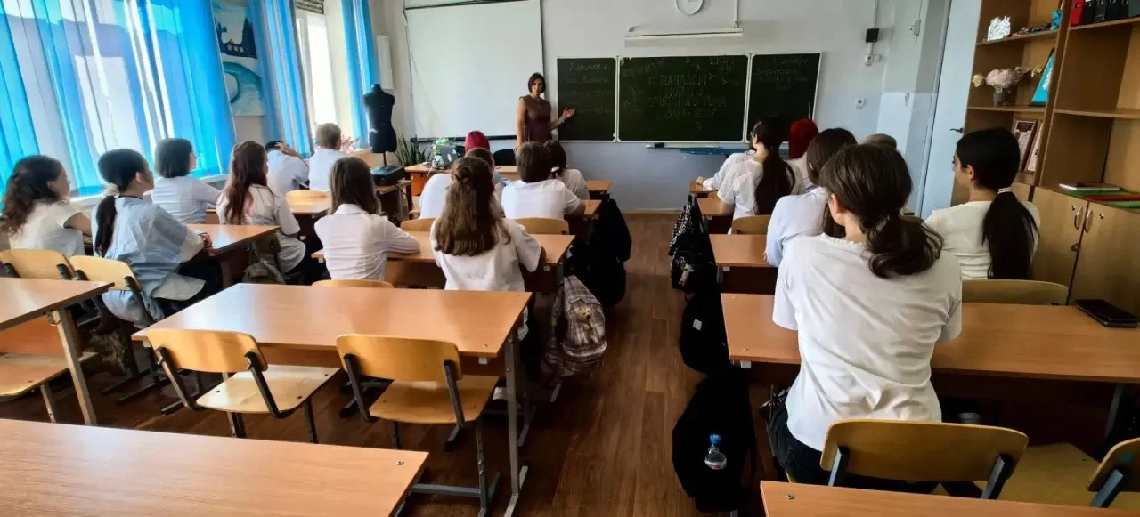 3 сентября — день, который напоминает нам о хрупкости мира и силе человеческого духа.