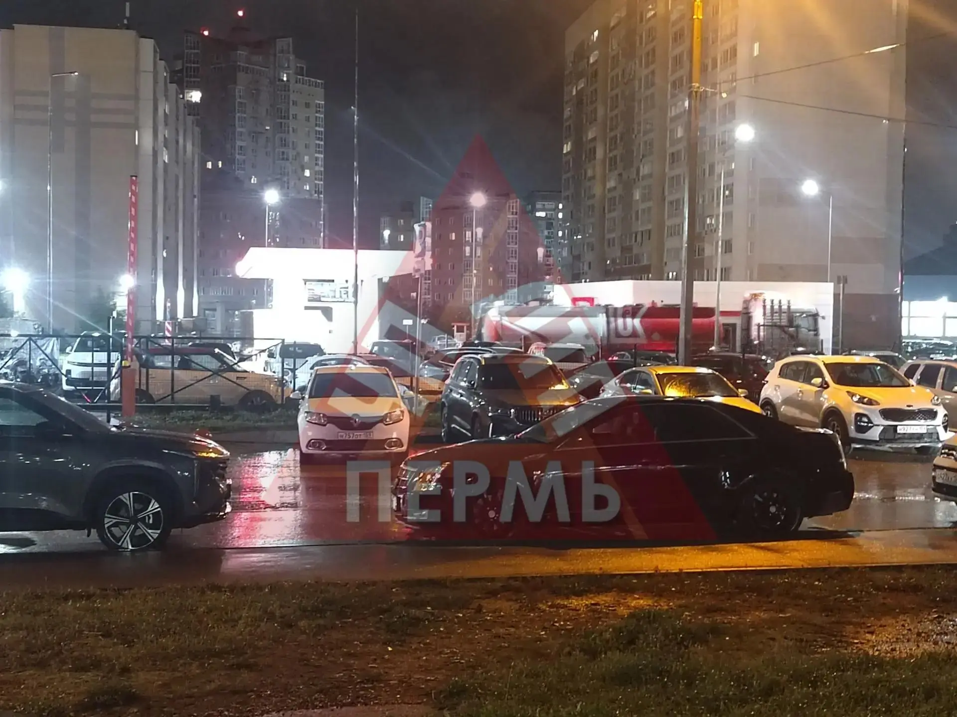 ⛽ Сегодня несколько подписчиков сообщили, что на АЗС Лукойл наблюдается высокая активно...