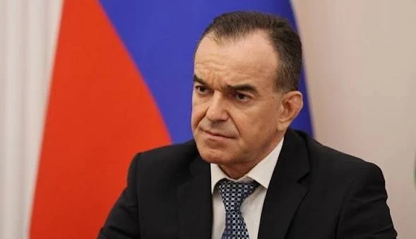 Погибли двое детей при атаке БПЛА в Краснодаре, рассказал губернатор.