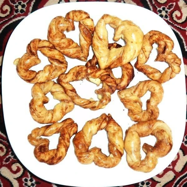 ❤️ Постные булочки-сердечки с корицей на растительном масле

Ингредиенты

• Пшеничная мука — 4 стак.