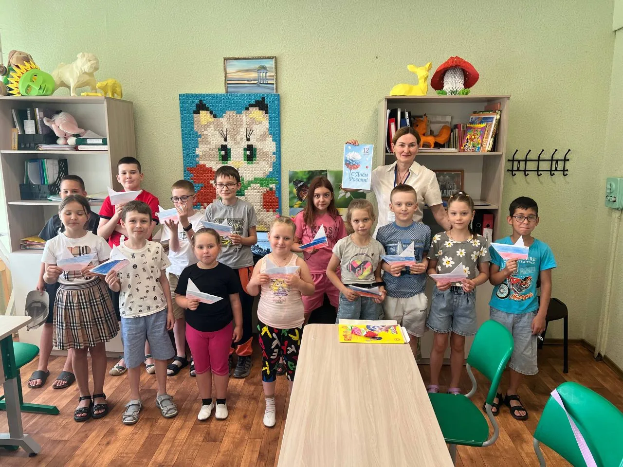 В ГБУ ДО ЗО ЦДЮТ г. Бердянск прошло мероприятие, посвященное Дню России. Заместитель директора по уч