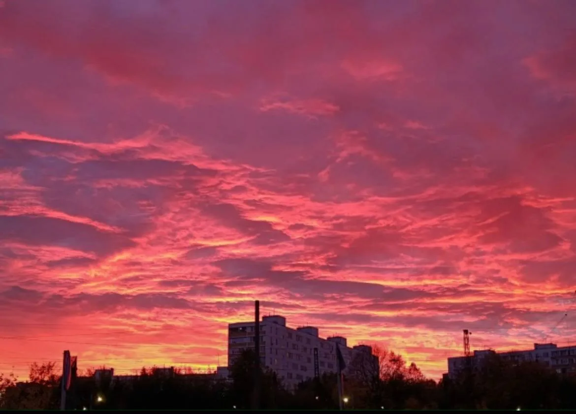 Сегодня в городе невероятный закат 🌅