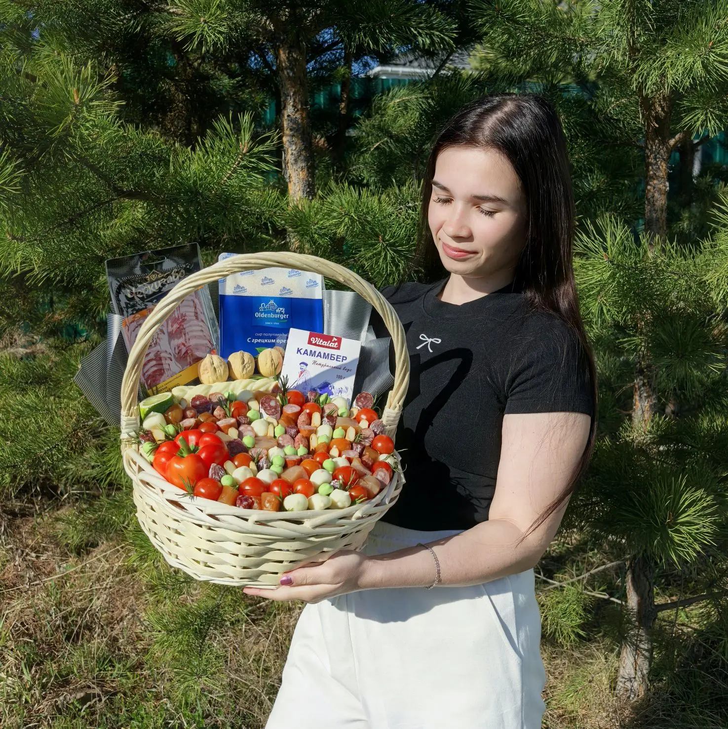 🎁 ЗАБУДЬТЕ ПРО СКУЧНЫЕ ЦВЕТЫ! Ваш сюрприз будет не только красивым, но и... ХРУСТЯЩИМ и СЫТНЫМ! 🌭�