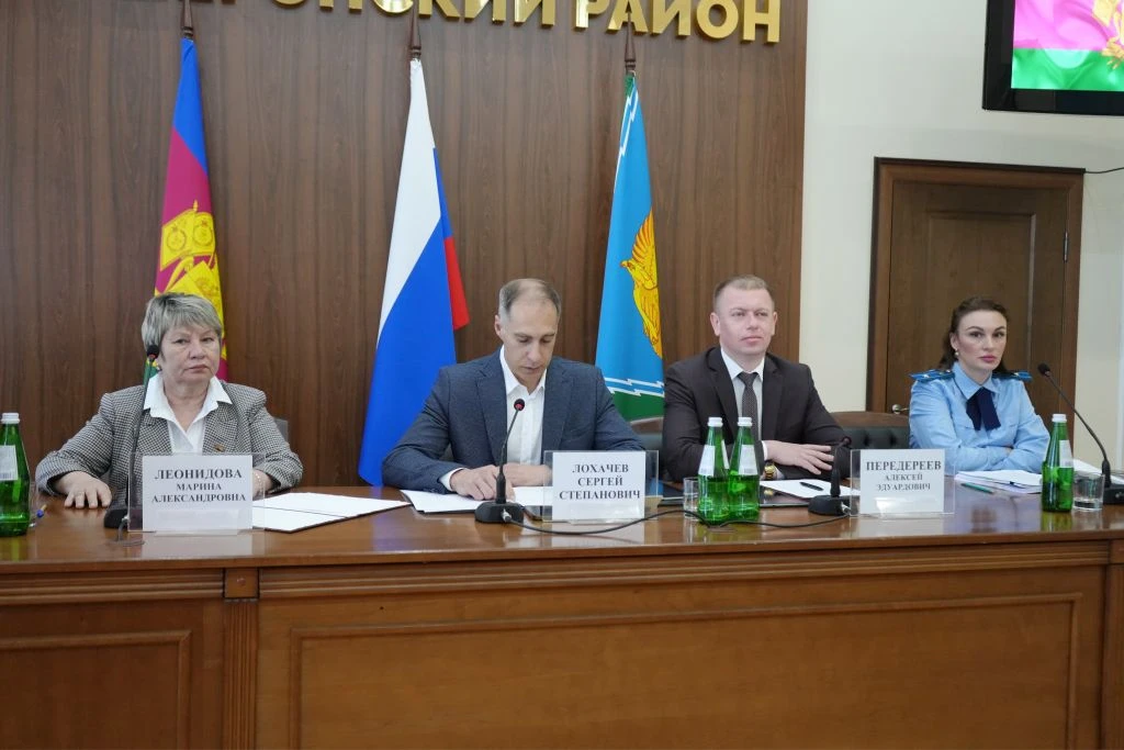 Очередная сессия Совета муниципального образования Апшеронский район прошла вчера под п...