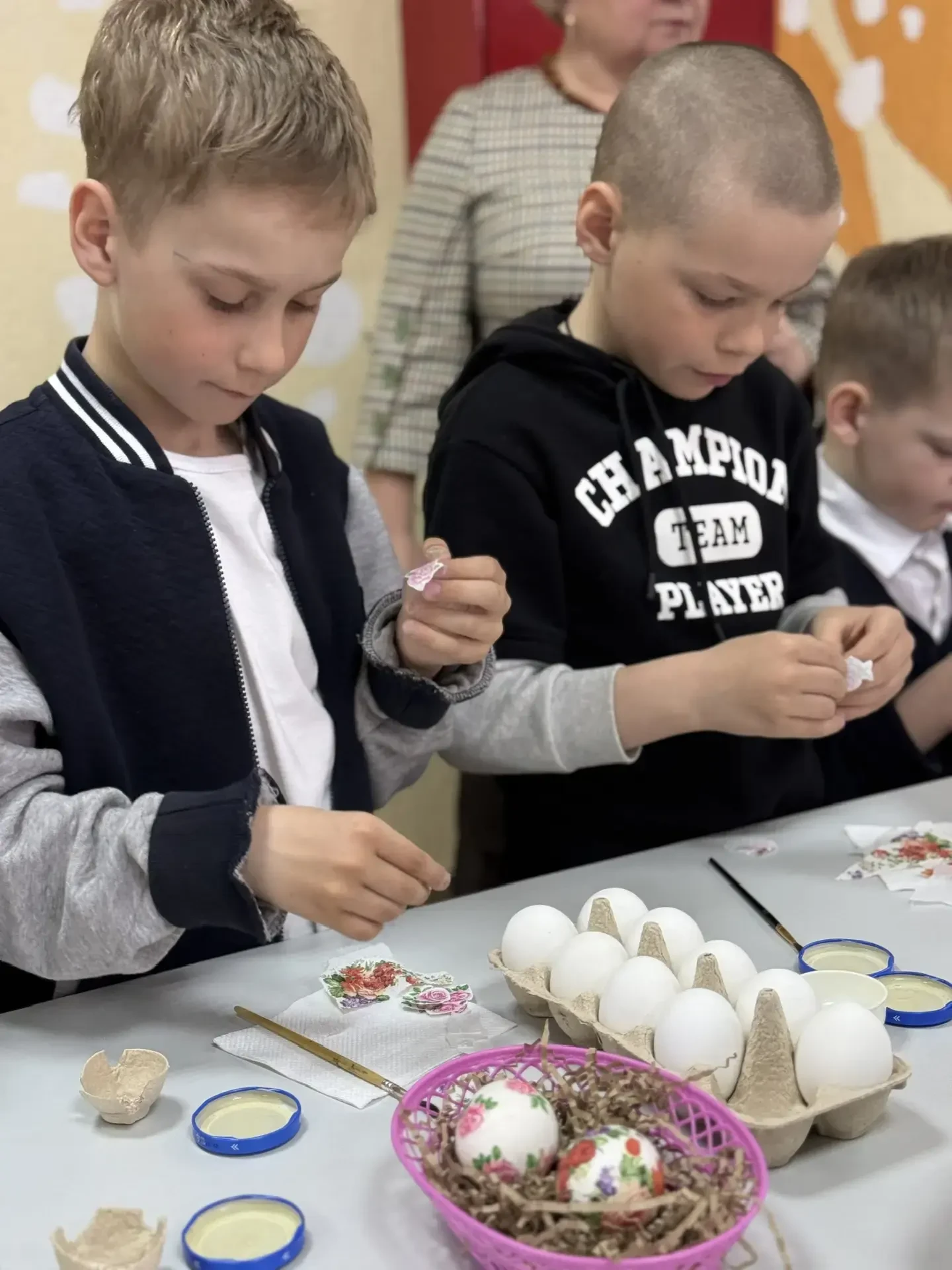 📍 10 апреля учащиеся 2 «В» и 2 «Б» классов приняли участие в увлекательном мастер-классе по изготовл