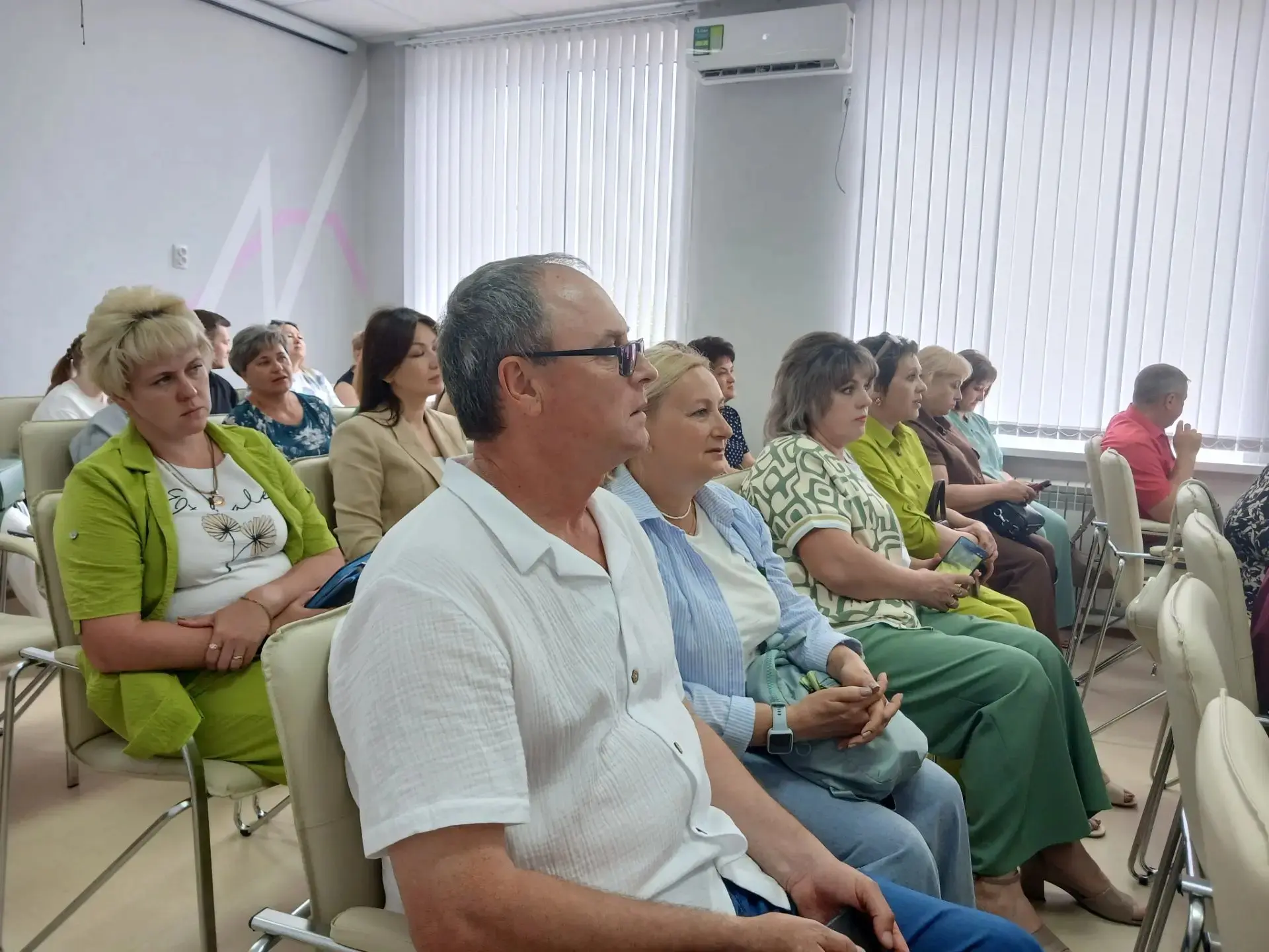 🤍💙❤Александрово-Гайский район присоединился к региональной конференции «Малая Родина — большая люб