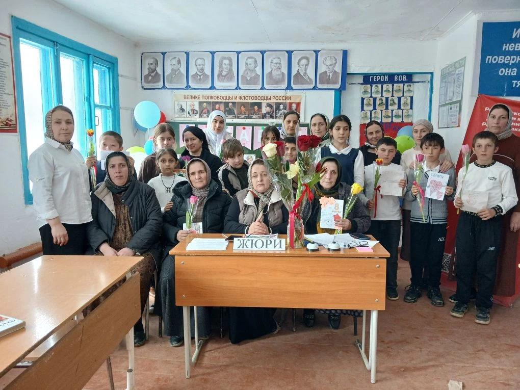 Сегодня в МКОУ Бурхимахинская СОШ  очередное мероприятие посвященное Международному жен...