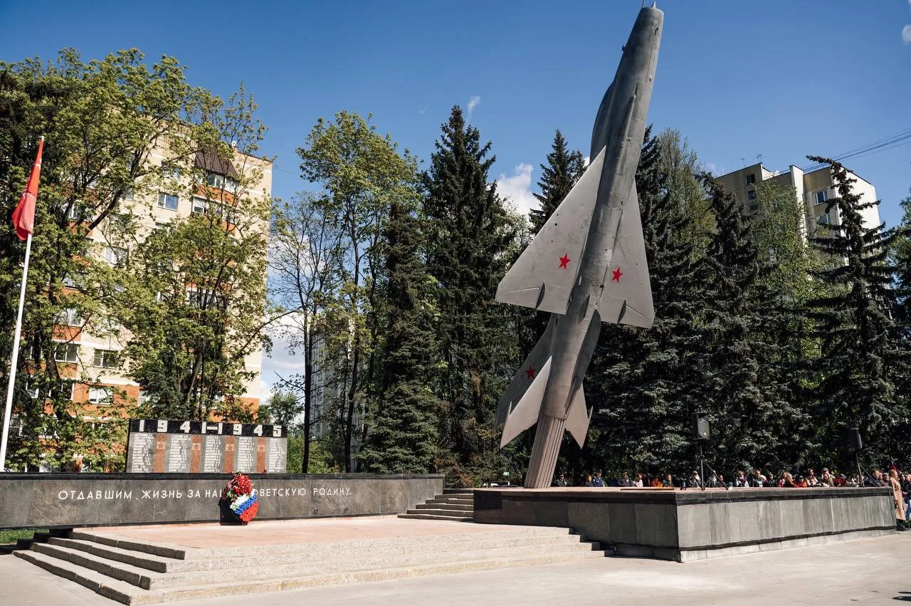 🎗Более 3 тыс. памятников комплексно промоют к 9 Мая  В преддверии празднования Дня Победы сотрудники