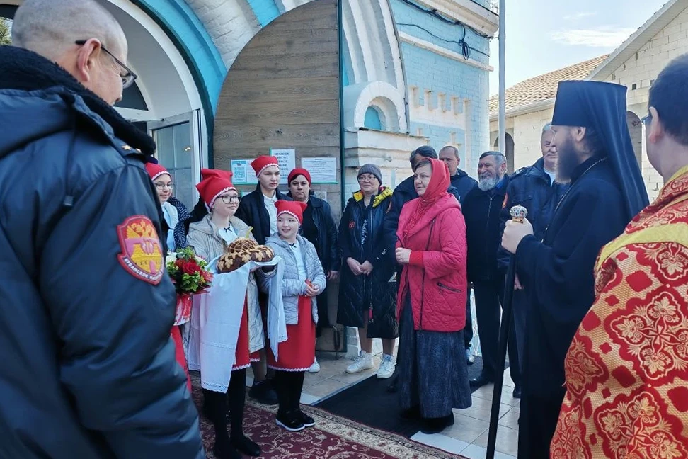 Казачий дух и православная вера  13 апреля в храме Покрова Пресвятой Богородицы станицы Каневской со