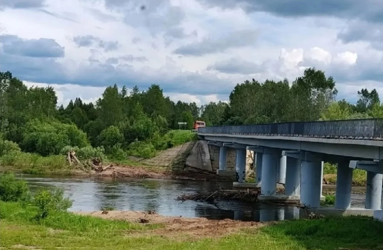 В Сюмсинском районе Удмуртии убрали препятствие для сплава туристов-водников.