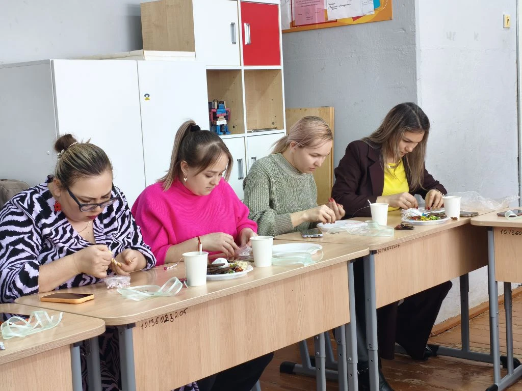 Мастер-класс "Весеннее творчество: создаём красоту своими руками"   🗓️Сегодня в нашей школе, в предд