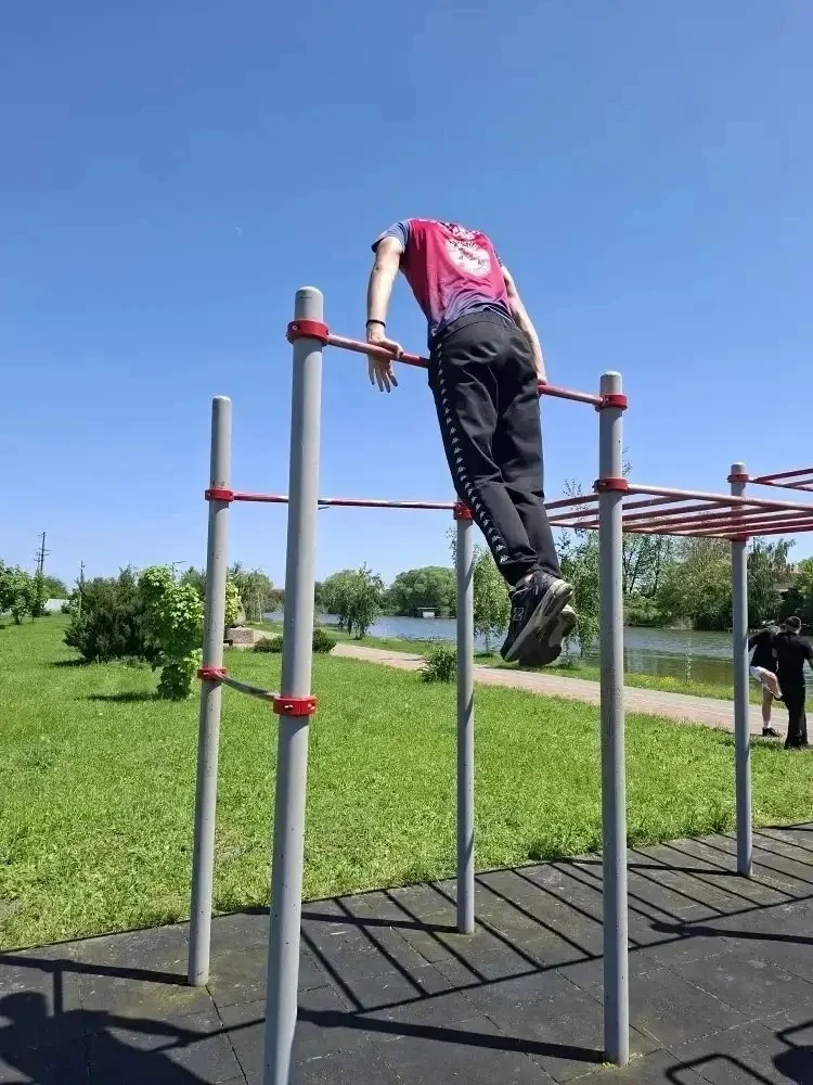 ☀️ «Воркаут без границ» на Солнечной набережной!  Сегодня в Кореновске было по-настоящему жарко! И н