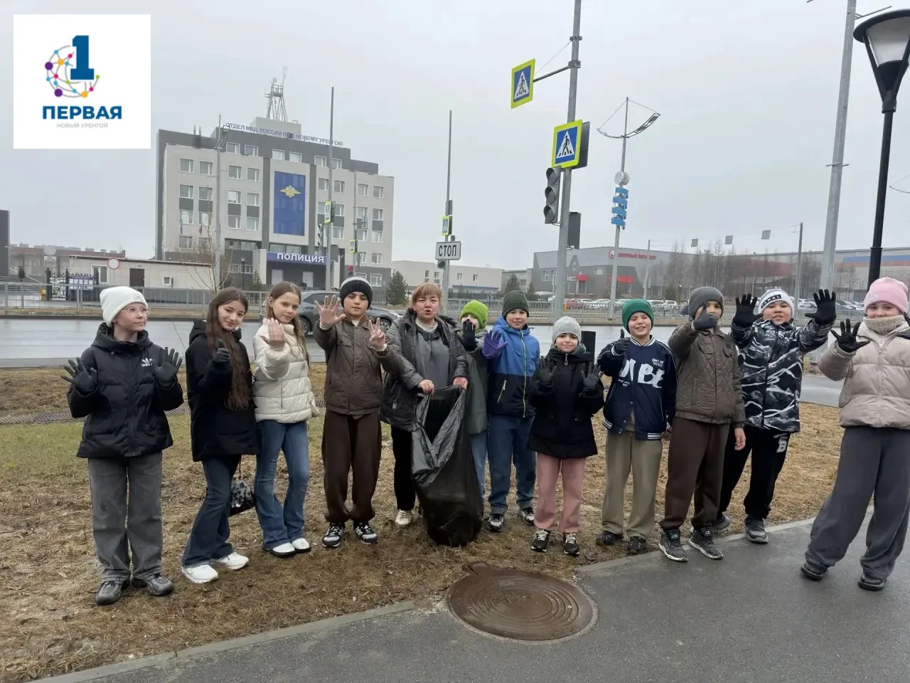 💧 «Не дождь, а водная закалка»: 4В выходит на субботник!