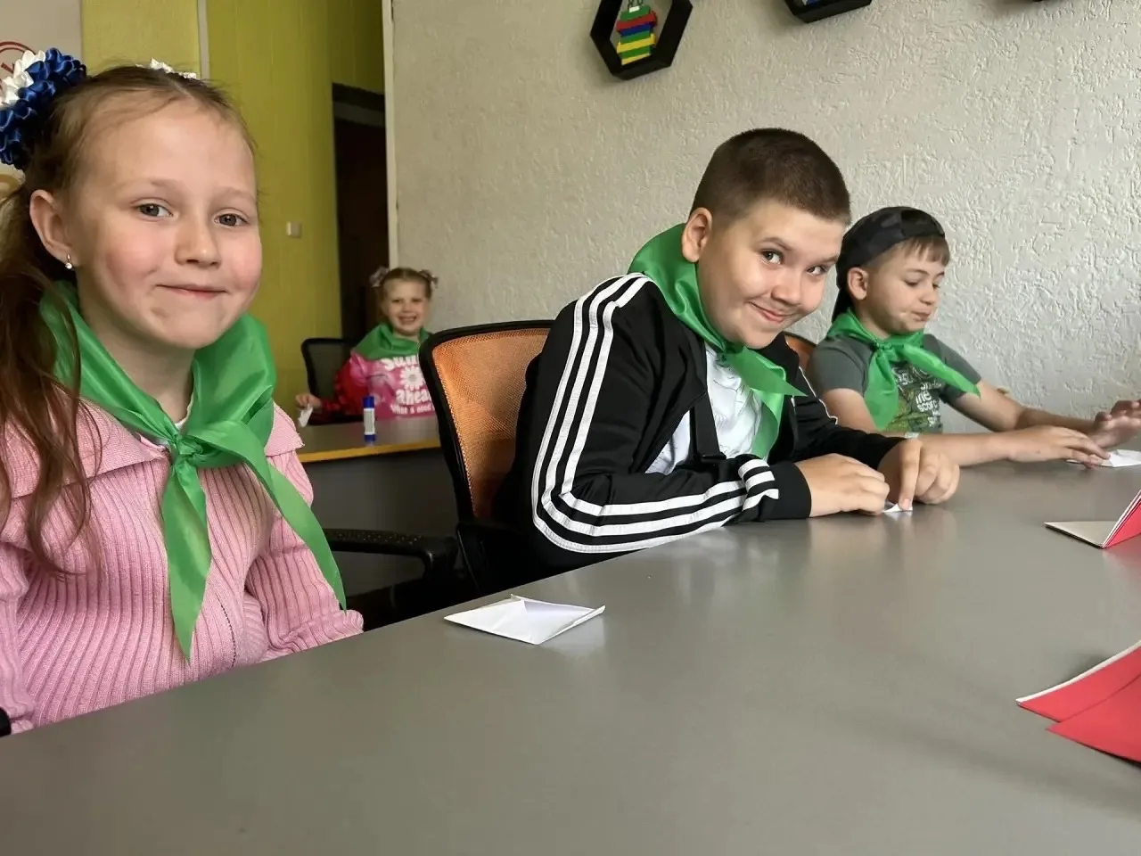 |3️⃣ ДЕНЬ В ЛАГЕРЕ ДНЕВНОГО ПРЕБЫВАНИЯ "РАДУГА" 🌈|

А вот так прошёл ещё один день в нашем лагере �
