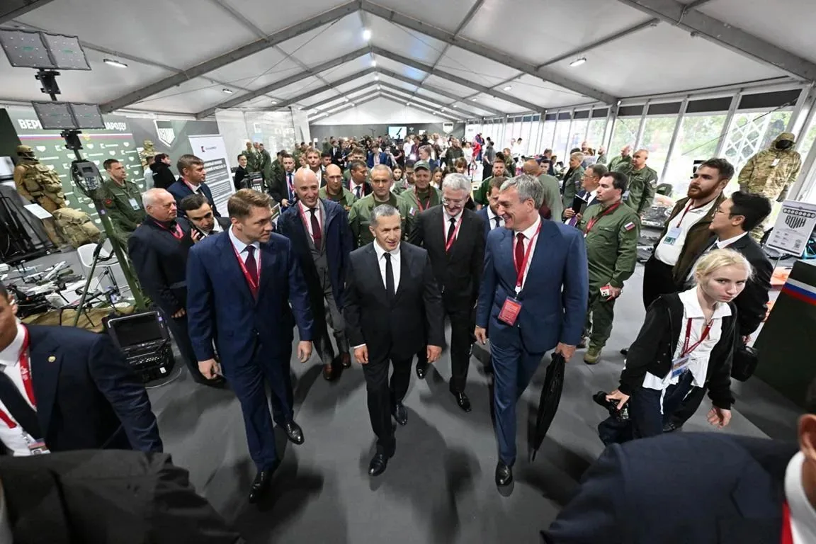 Центр «ВОИН» запустил свой павильон на выставке «Улица Дальнего Востока» в рамках XI Во...