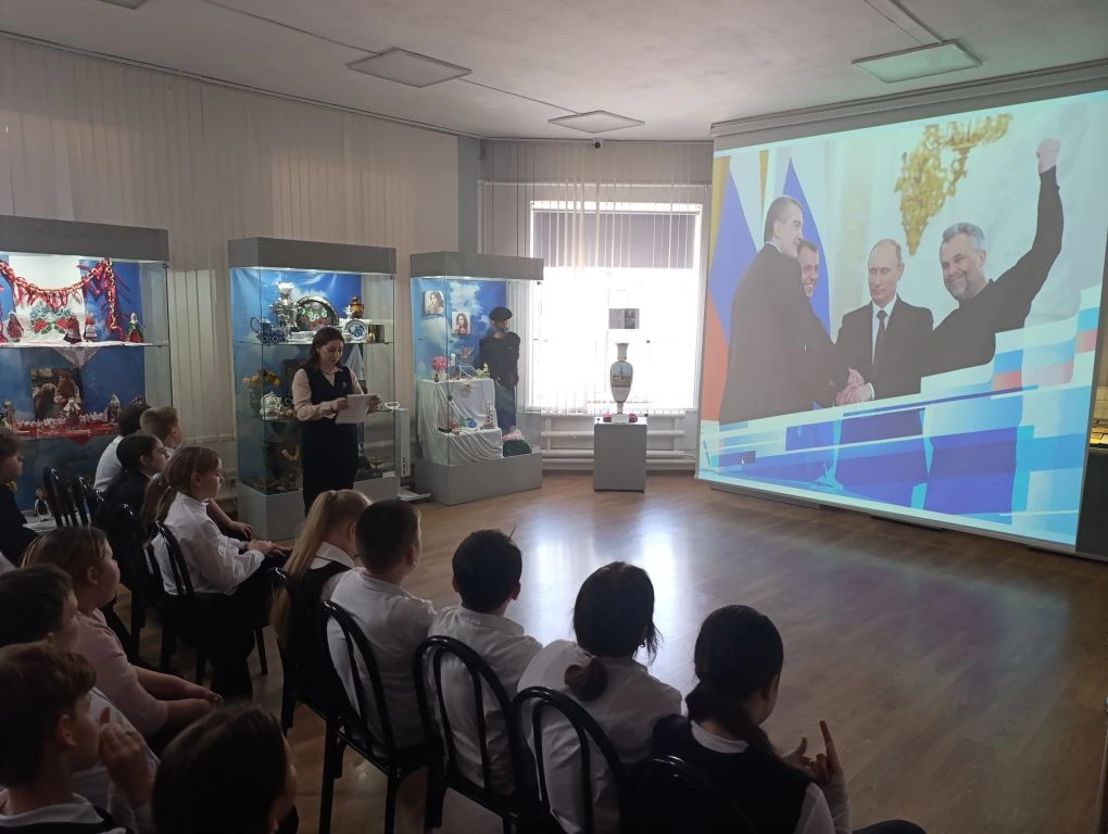 ВОССОЕДИНЕНИЕ КРЫМА С РОССИЕЙ🇷🇺  ✅В честь знаменательной даты — Дня воссоединения Крыма с Российской