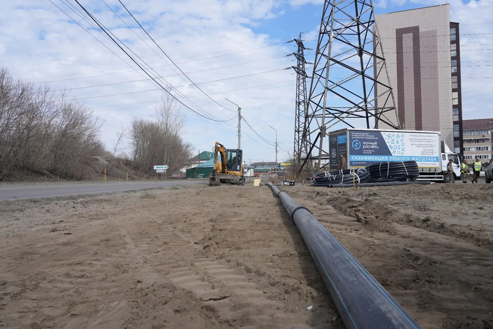 В Бийске идут работы по обустройству системы ливневой канализации ⁣ 🚜На ул. Иртышская подрядная орга