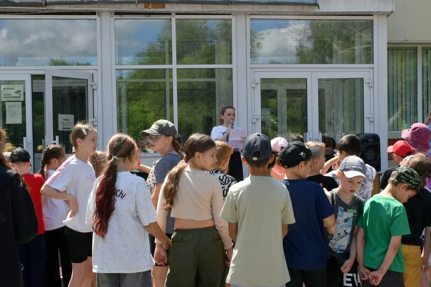 В рамках патриотической программы «Свеча памяти» (16 июня, 10:00), приуроченной ко Дню памяти и скор