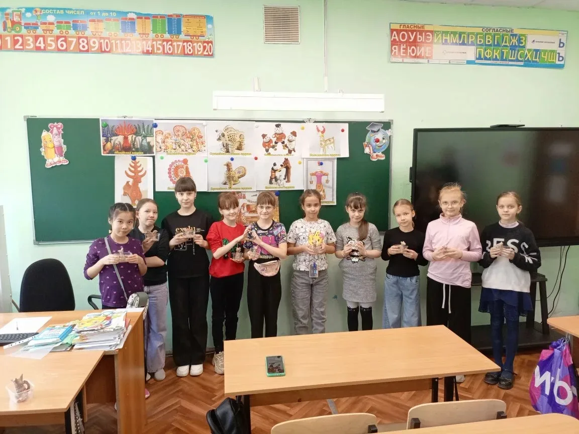 КАНИКУЛЫ С ПОЛЬЗОЙ: ПРИКОСНОВЕНИЕ К ТРАДИЦИЯМ!  В самый первый день весенних каникул, ученики 3А и 3