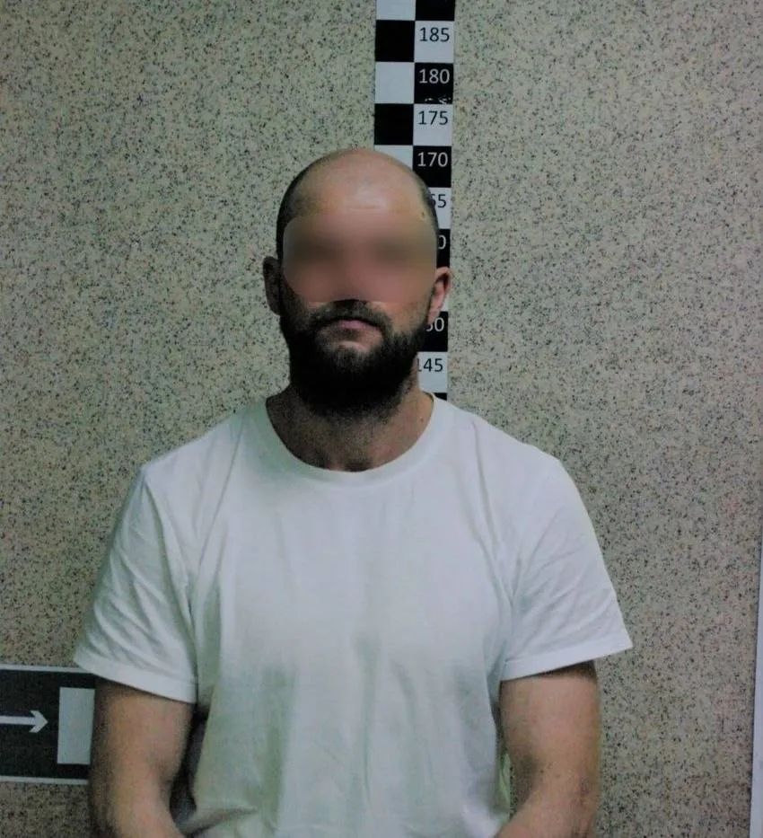 Пьяный пассажир сорвал вылет самолета из Сургута    36-летний вахтовик из Самарской области возвраща