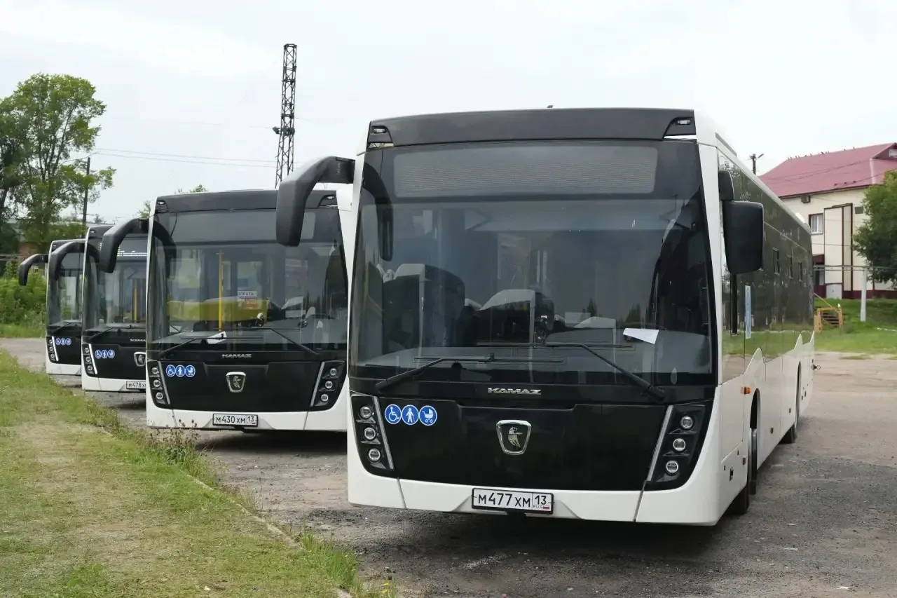 Как и обещали - завтра на маршруты Саранска выйдут новые автобусы «КамАЗ» большого клас...
