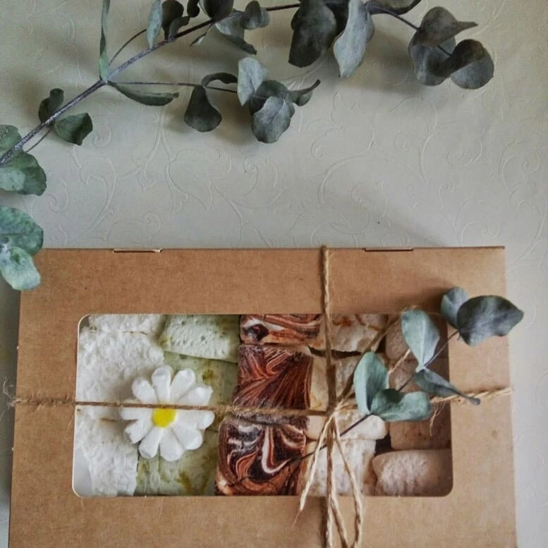 К выпускным готовим подарочные наборы:

🌿Набор маршмеллоу

🌿Набор зефира (натуральный состав из 10