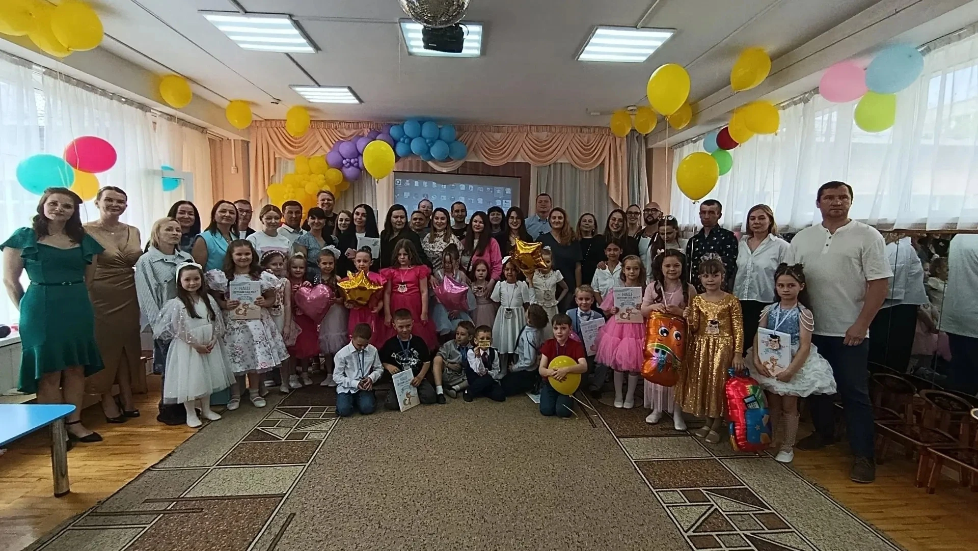 Родители группы "Нарциссы"  МКДОУ 67 "Семицветик" города Кирова