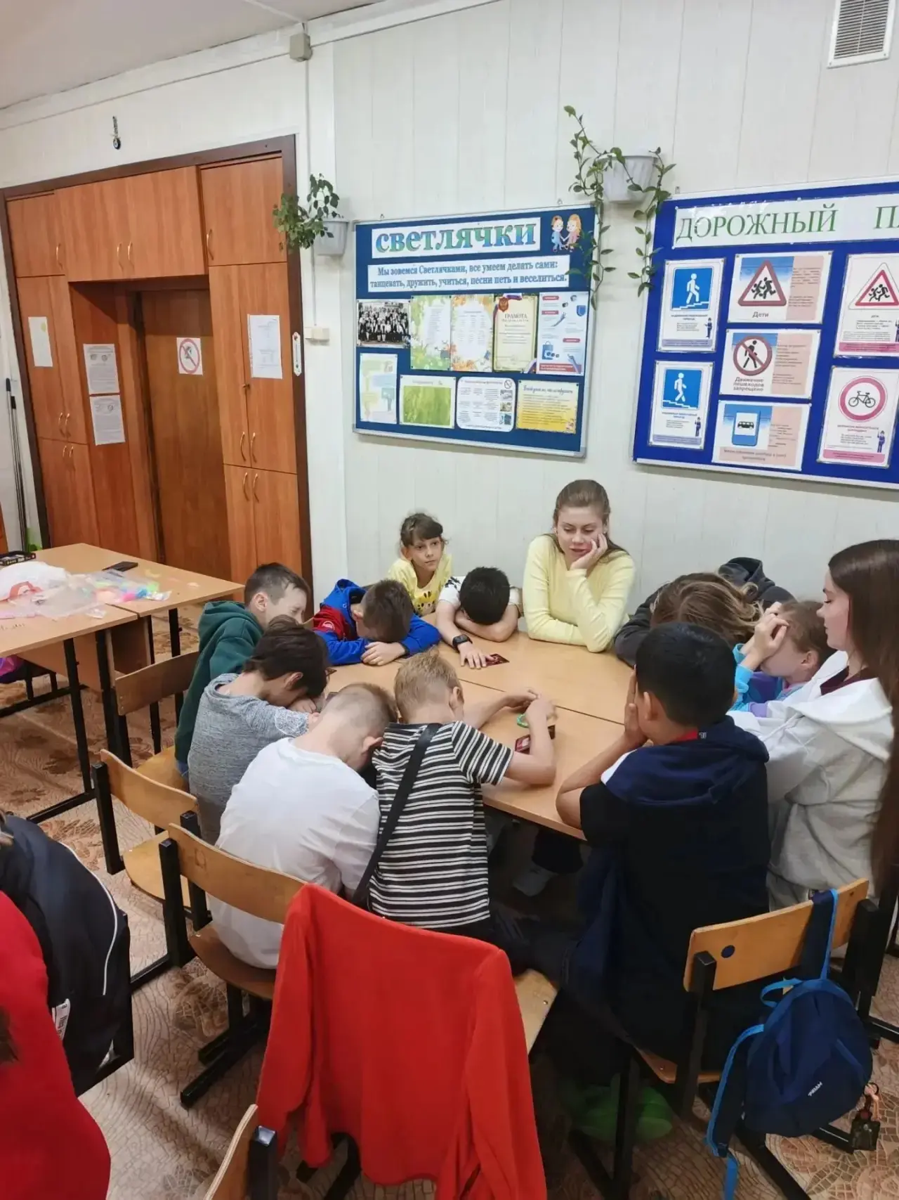 Сегодня, 19 июня, ребята из лагеря "Веселая планета"  посетили библиотечное мероприятие в летнем чит