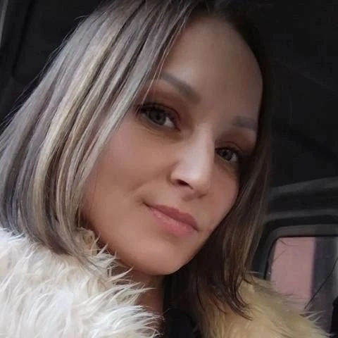 Мать, бросившая троих детей в бане, повесилась в Ленобласти

42-летнюю Ольгу Миккель обнаружили мёрт