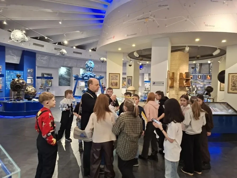 18 февраля 2026г. состоялась экскурсия 5-ми классами в Московский планетарий — научно-просветительно