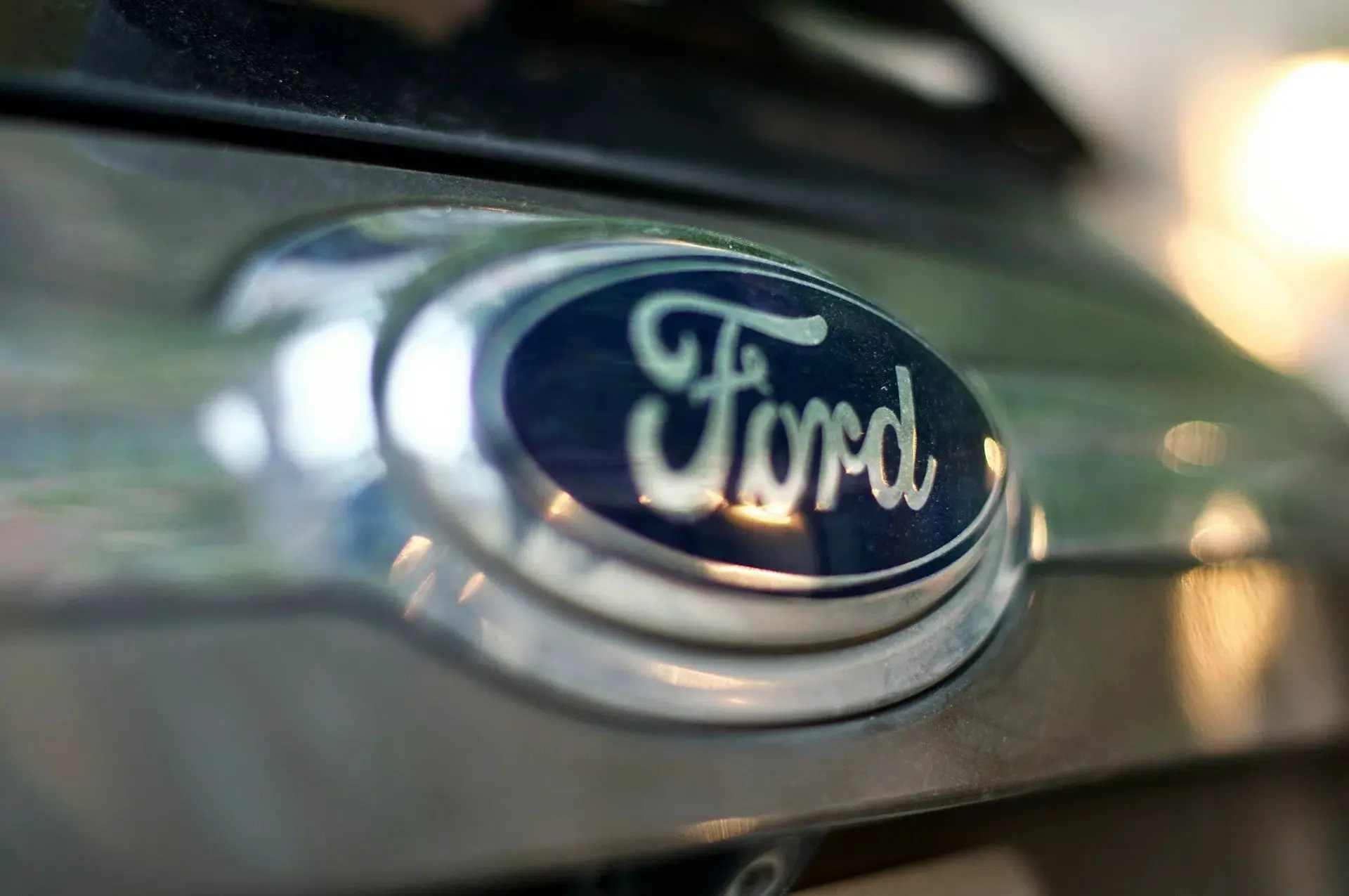 Дорогой урок автоматизации: Ford возвращает инженеров, которых пытался заменить алгоритмом

В Ford п