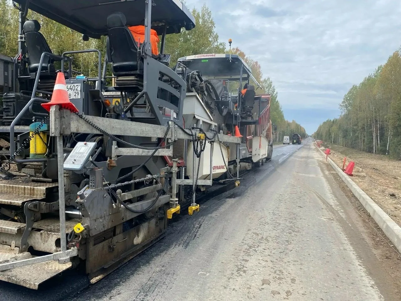 🛣️ Дорожники завершили основную часть работ на автодороге Коноша – Вельск.