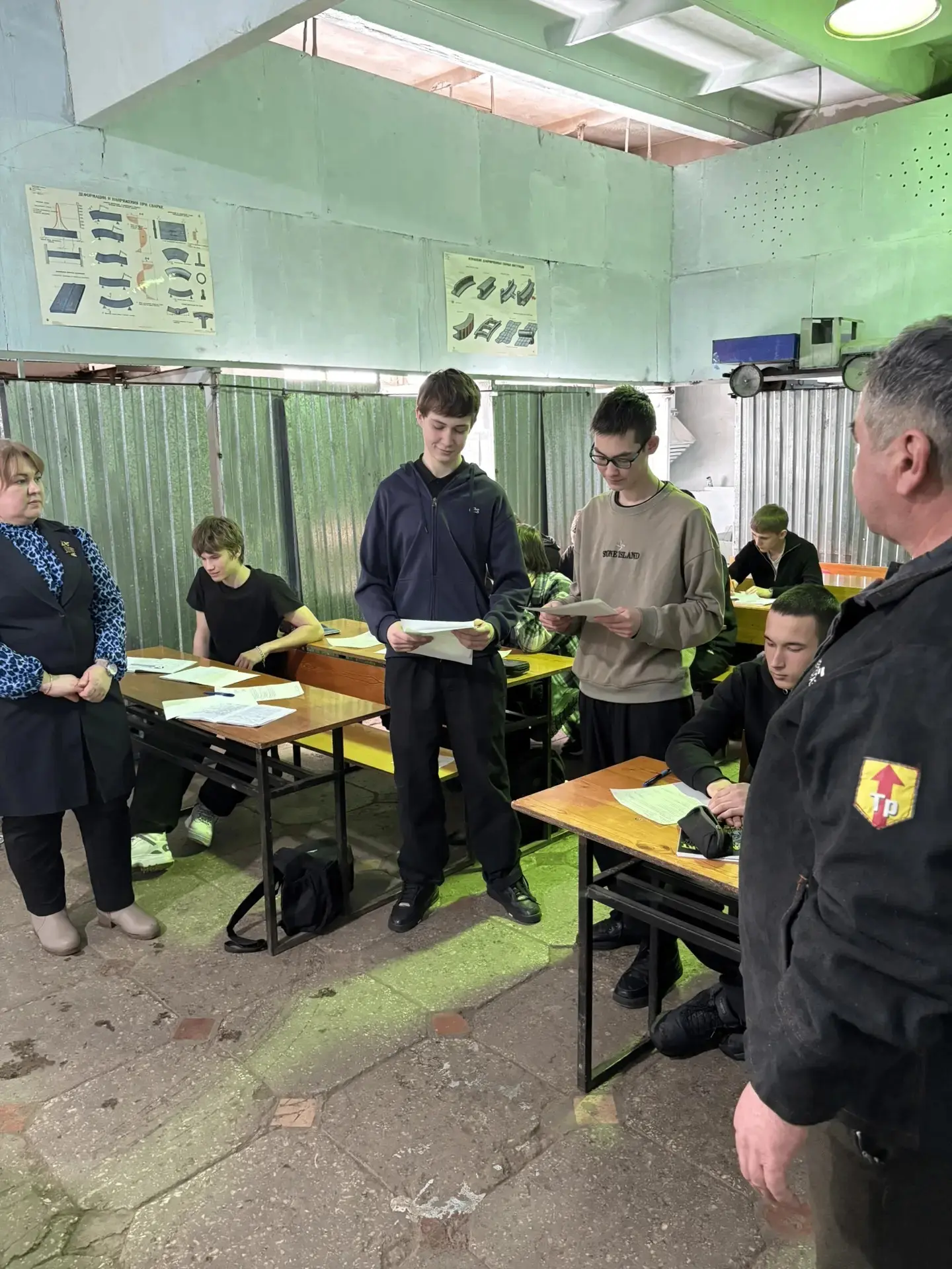 В группе С-11 успешно завершилась олимпиада по сварочным конструкциям.