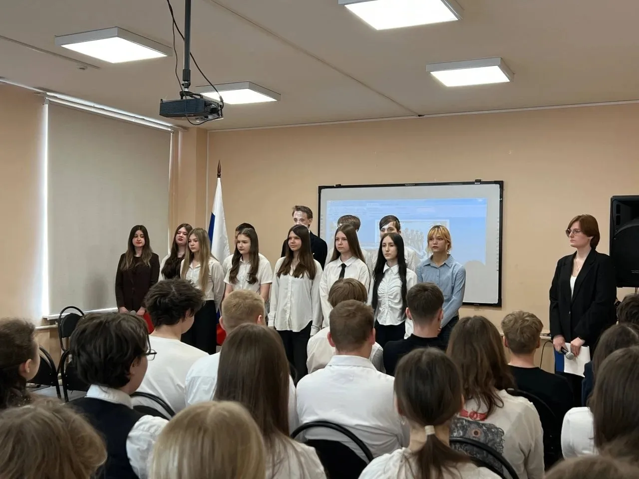 🇷🇺В нашей школе прошла неделя памяти Героя России А. Ю. Ширяева, чье имя носит школа.

✅Ученики пя